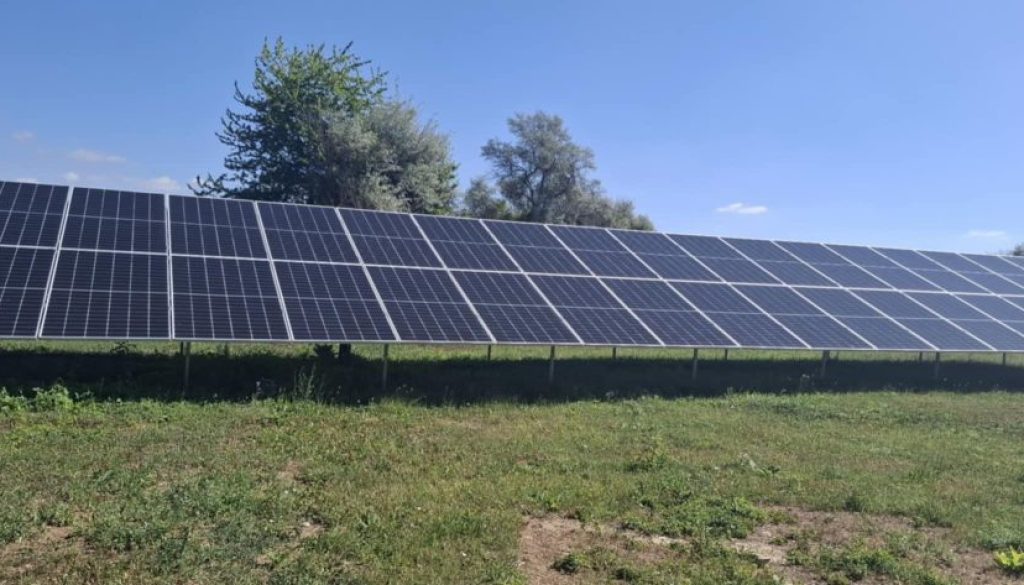 Napelem_fotó_elso_sor